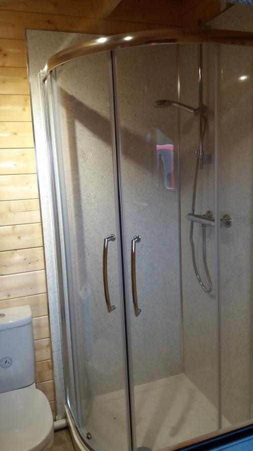Lochinvar - Highland Log Cabin With Private Hot Tub エイドリー エクステリア 写真